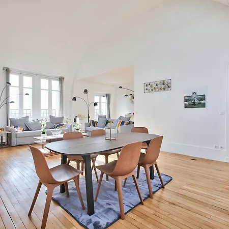 59 - Luxury Flat Sacre-coeur Appartement Parijs