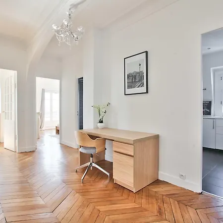 59 - Luxury Flat Sacre-coeur * Parijs